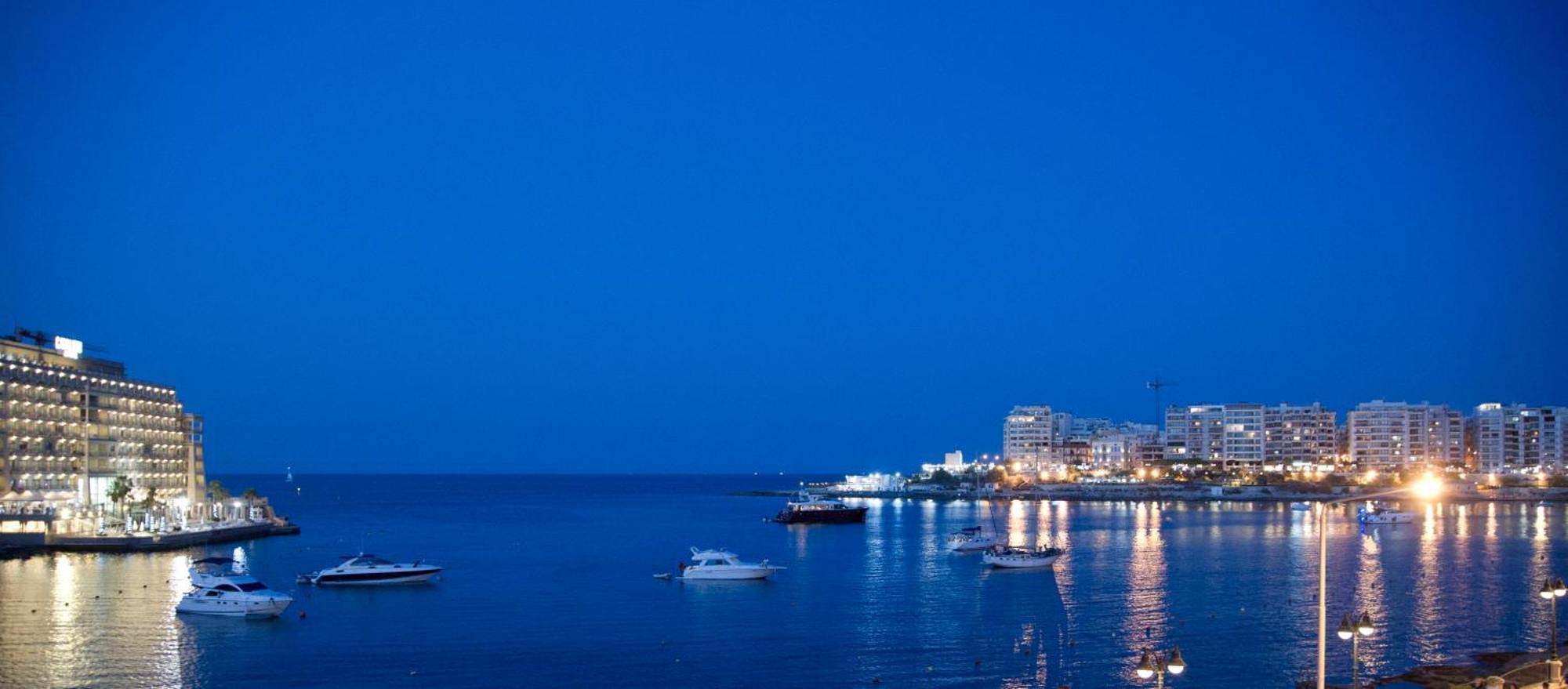 Апартаменты Maltese Balcony Сент Джулианс Экстерьер фото