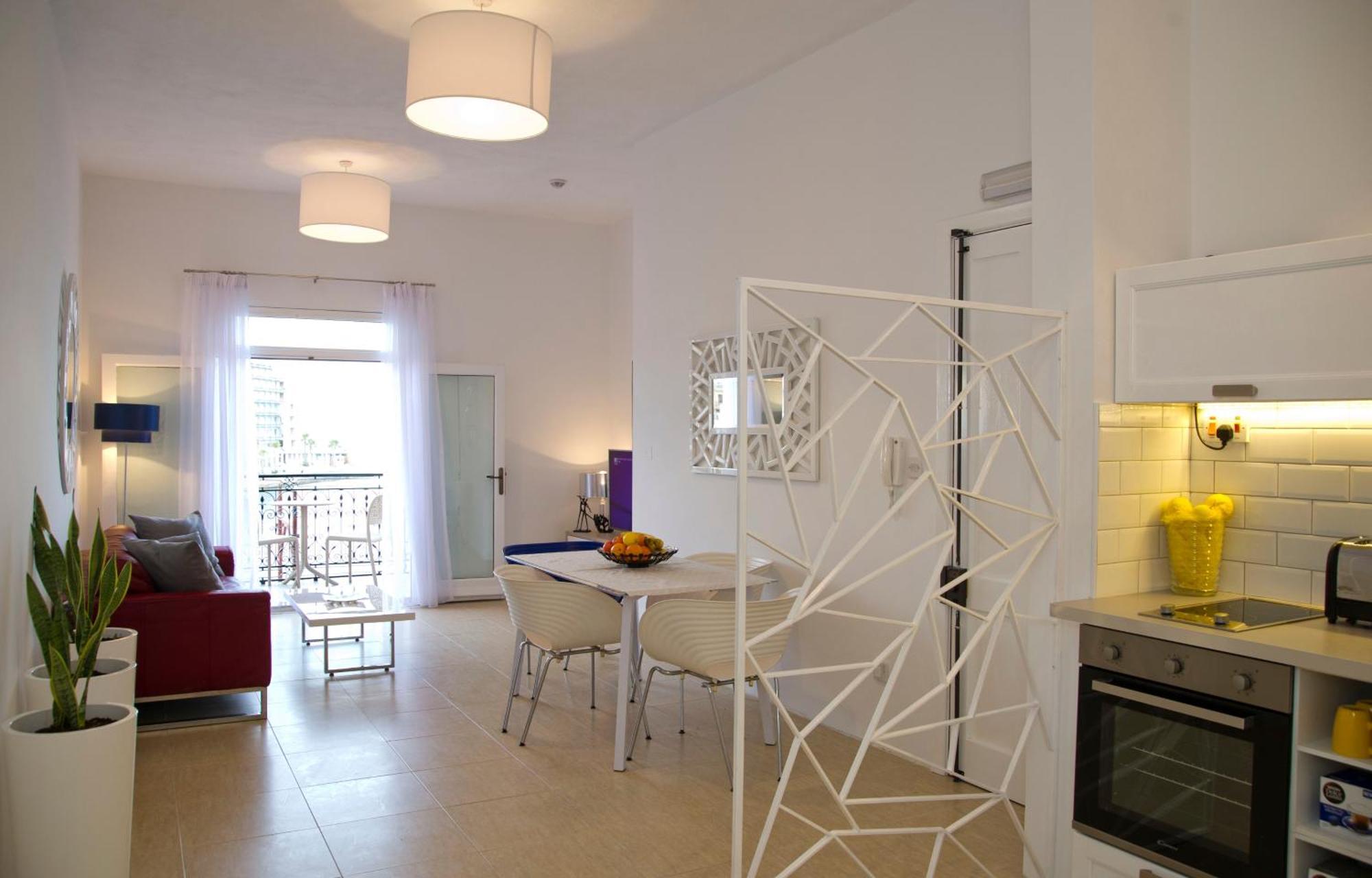 Апартаменты Maltese Balcony Сент Джулианс Экстерьер фото